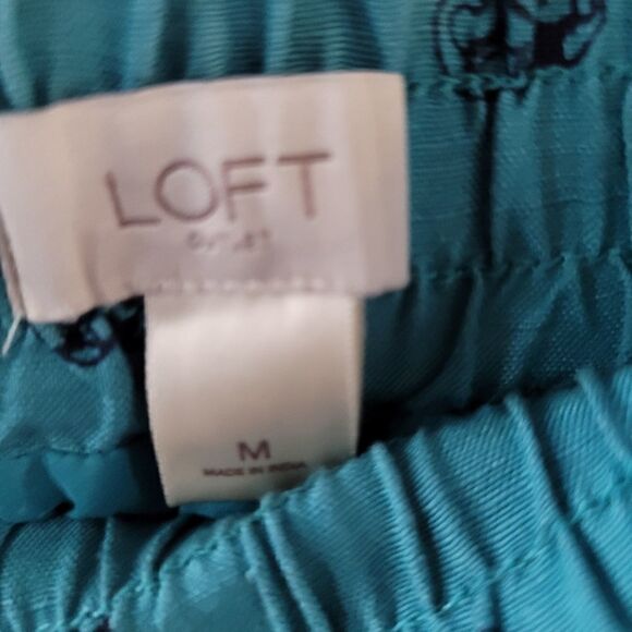 LOFT Linen Mini Pocket Skirt - Picture 7 of 13